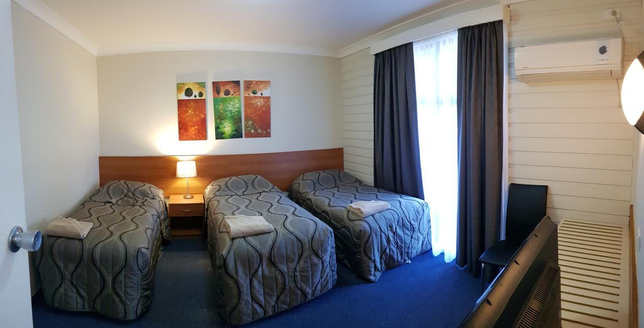 Amber Court Motor Inn Coonabarabran Exterior foto